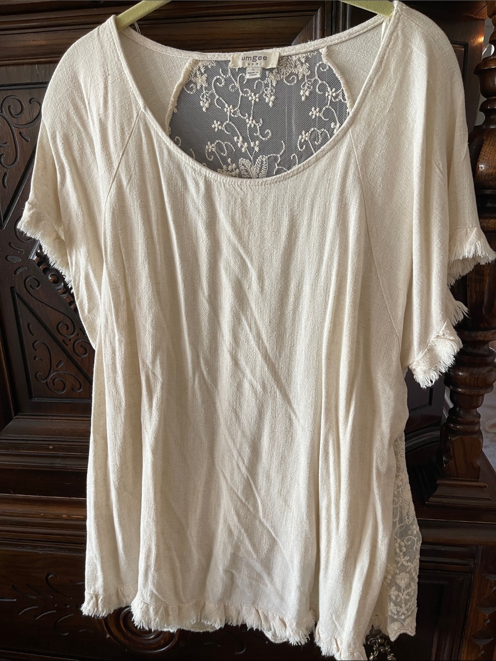 Umgee Cream Lace-Back Frayed Short Sleeve Tunic